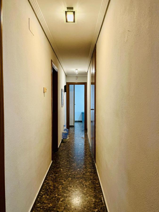Ferienwohnung Apartamento Compartido Con Vista Al Puerto Valencia Exterior foto