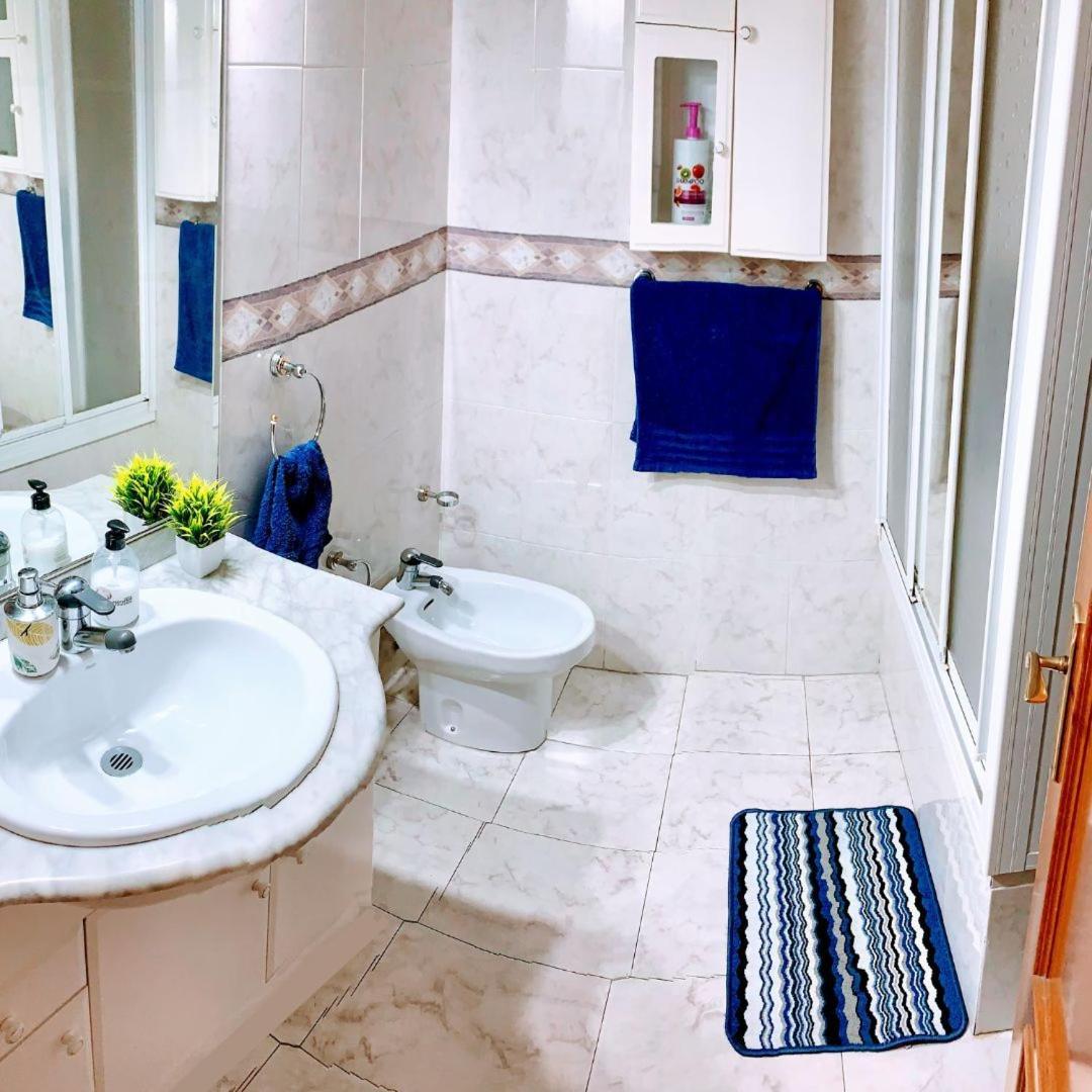 Ferienwohnung Apartamento Compartido Con Vista Al Puerto Valencia Exterior foto